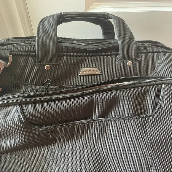 Laptop bag - Picture 2 of 9